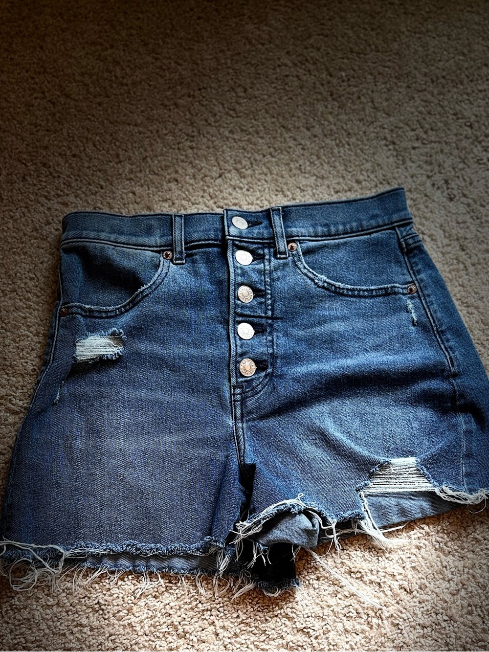 Women’s Express Denim Shorts – Size 4